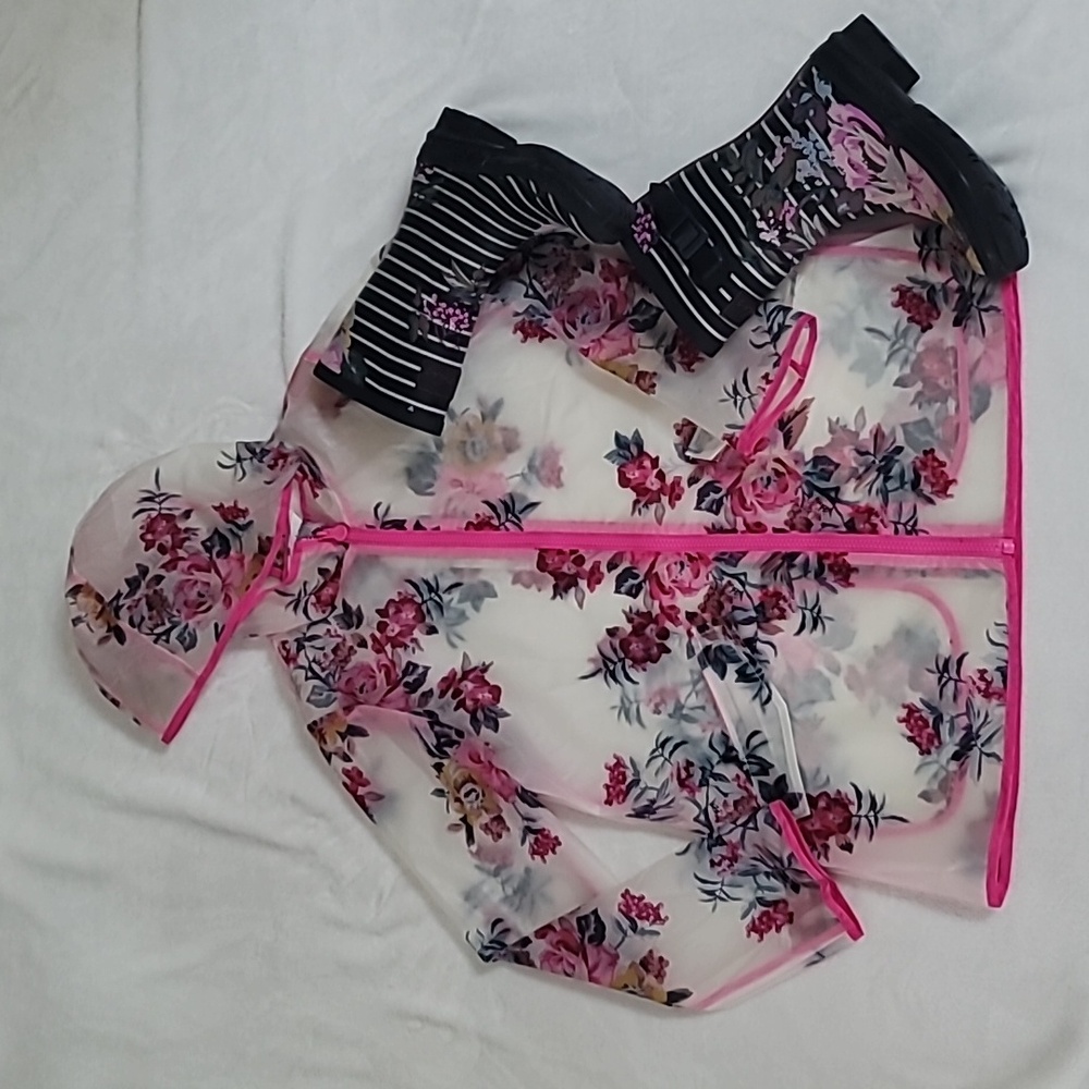 Joules set of  rain coat size 12 y  and rain boots us size 5